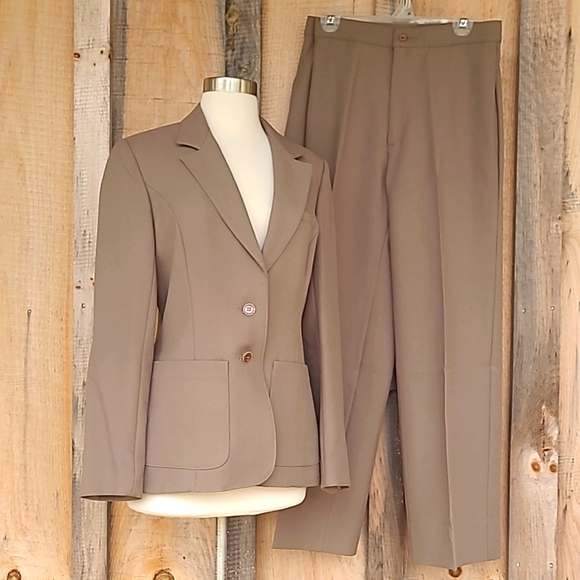 Vintage Taupe Brown 3 pc Polyester Business Suit Set Blazer Skirt Pants - Picture 1 of 11